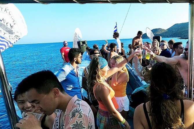 Boat Party with Swimming Stop Experience in Mykonos - Group Size and the Reality of a 150-Person Boat