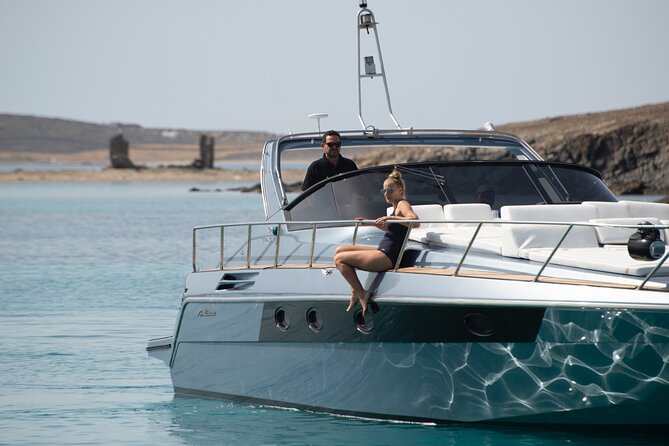 Boat - yacht tours at Mykonos - Meeting at Ornos Beach: The Smooth-Start Advantage