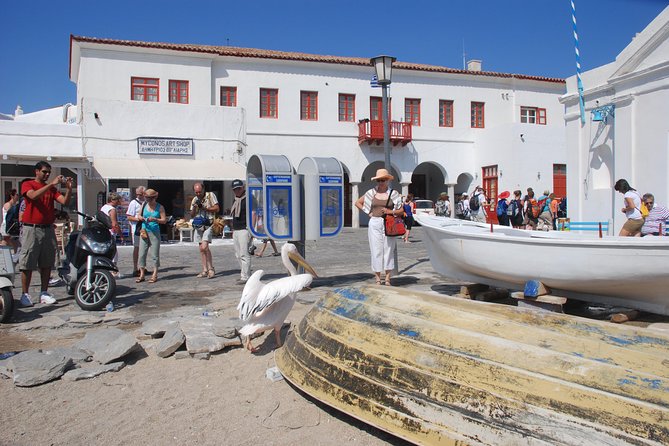 City & Island Tour - Moving beyond the obvious: the panoramic start and the ride to Ano Mera