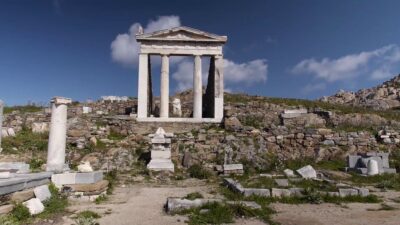 From Mykonos Cruise Port: Afternoon Delos Guided Tour - Getting there: SeaBus hop, port switch, and the short sail