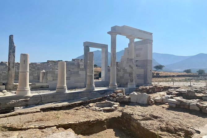 Full-Day Private highlights tour in Naxos island - First, a quick reality check: Naxos vs. Mykonos