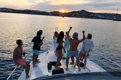 Full Day Private Yacht Cruise in Mykonos on a Ferretti Altura 52s - Choosing Your Time on the Water (4 to About 8 Hours)