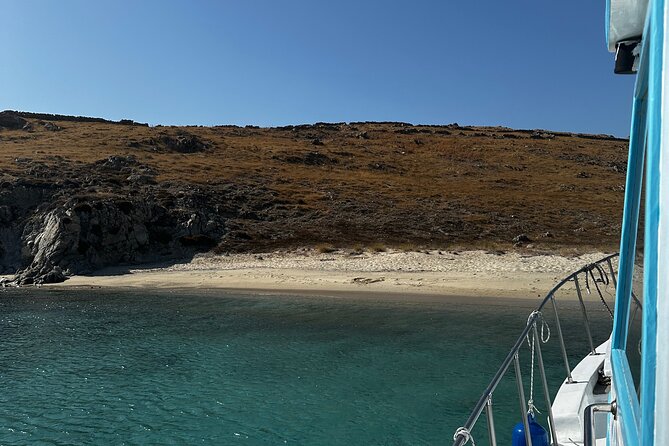 Half-Day Private Cruise with Kaiki around Mykonos - Paradise and Super Paradise: Party Beaches, With Time to Choose (15 + 40 Minutes)