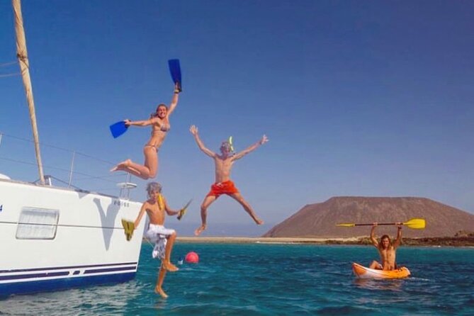 Morning and Sunset Cruise with Meal and Transport Included - Passing by pirate lore, then back through Mykonos icons
