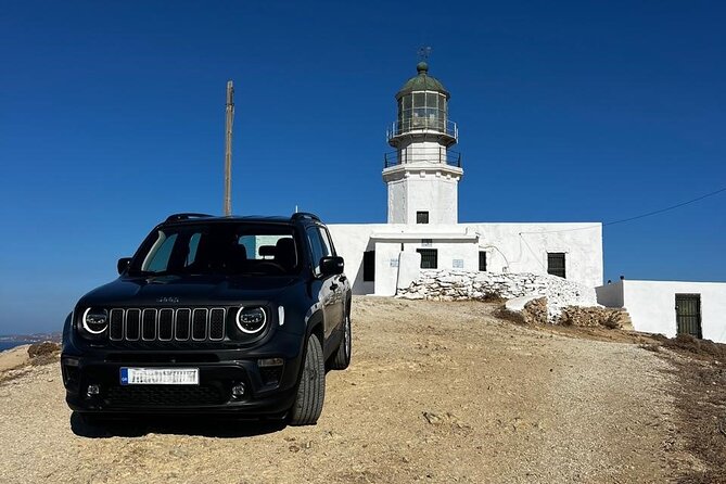 Mykonos Exploration : Private Jeep Tour with a local - Comfort and practical details inside the Jeep