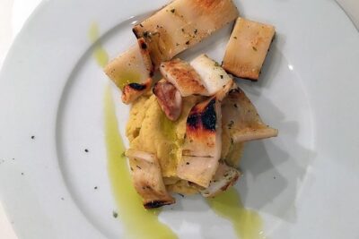 Mykonos Market Tour & Brunch Cooking Class with a Local, Angelina - The shared brunch plate: giouvetsi or shrimps saganaki plus baklava