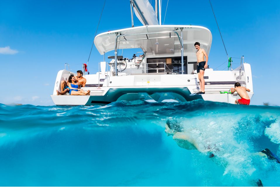 Mykonos: Private Catamaran Cruise w/ Food, Drinks & Transfer - Getting to the new port: the hidden value of the included transfer