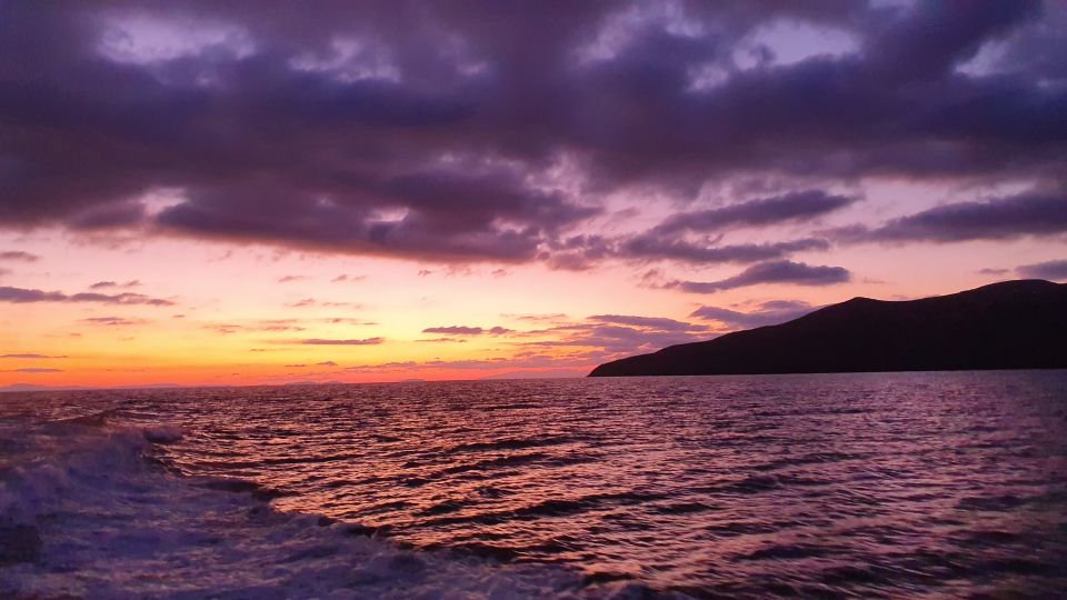 Mykonos: Semi-Prive Aegean Sunset Cruise with Mykonian Snack - Little Venice from the Water: Where the Sunset Really Lands